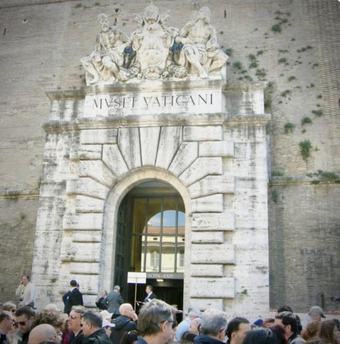 Locanda San Pietro Intero Appartamento In Centro A Roma Luaran gambar